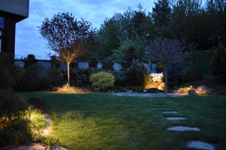 Osvětlení zahrady návrh a instalace HOLAS Lighting 