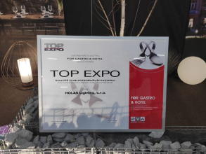 Stánek s osvětlením HOLAS Lighting - výherce veletržní soutěže TOP EXPO 2019 